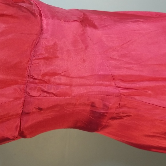 Organza Shimmering red dress approximate size 6 - Picture 15 of 17